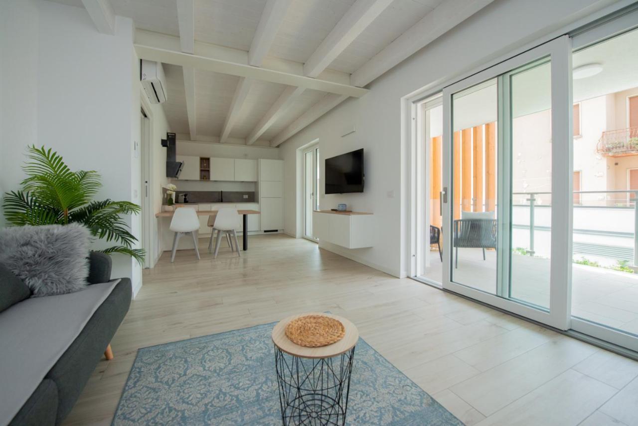 Lake Dream Apartment With Pool In Bardolino Esterno foto